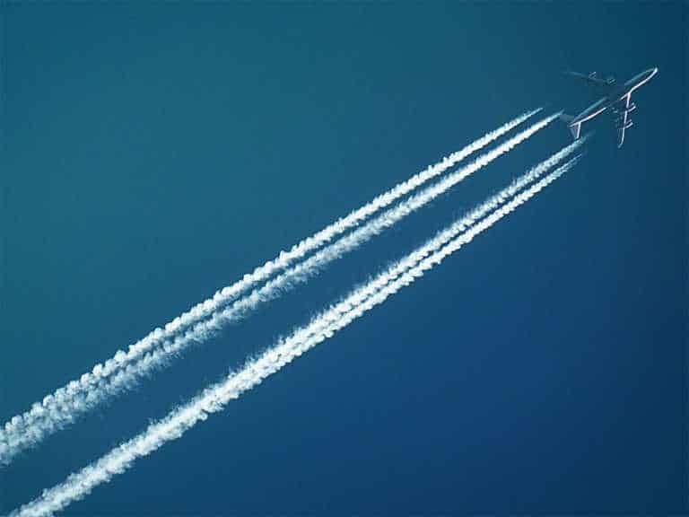 Airbus suggests arranging flight plans in pairs to save fuel for trailing planes